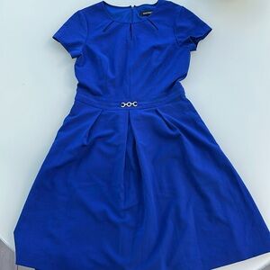 Ellen Tracy beautiful blue never worn dress